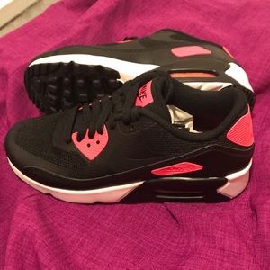 Air Max 90 Ultra 2.0 Size 6.5 women